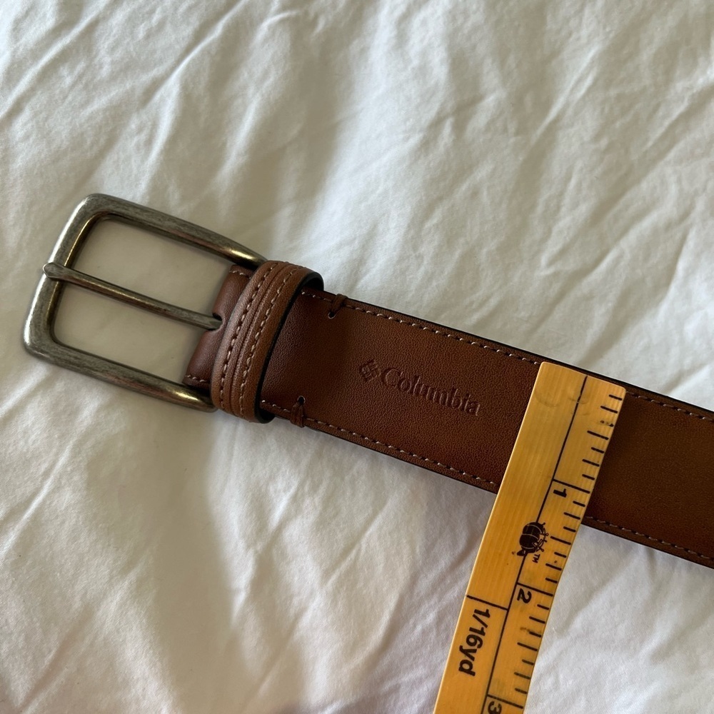 Columbia Genuine Leather Men’s Brown Belt Logo Buckle Size 50. - Picture 5 of 6